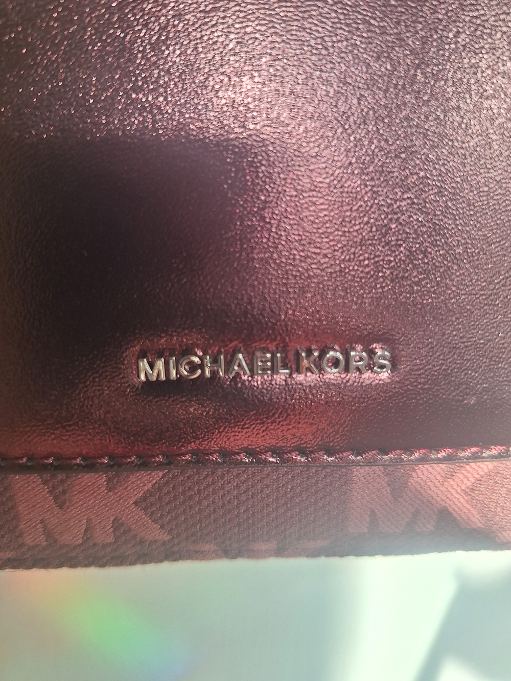 NWT Michael Kors Maeve Large Oxblood Monogram Crossbody Bag 10.5x6.5x3 - Picture 2 of 14